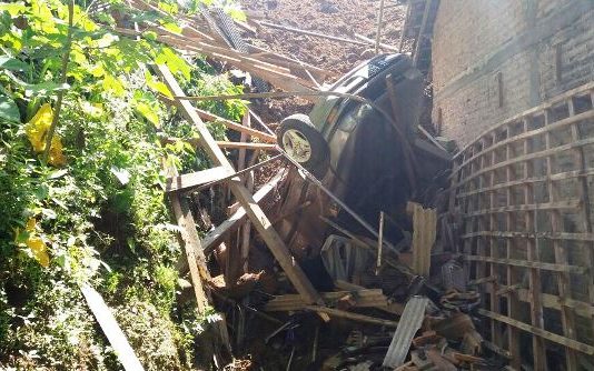 Bencana Longsor Menerjang Desa Banaran Ponorogo