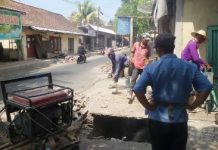 Gaji Buruh Pekerja Trotoar Buleleng Diduga Ditilep