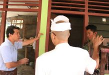 Bupati Klungkung Bantu Perbaikan Rumah Korban Longsor