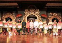 Pemprov Bali Beri Jaminan Kesehatan Bagi Penerima Penghargaan Pengabdi Seni