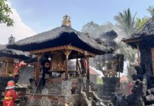 Kebakaran Pura Dang Kayangan Manik Api Klungkung