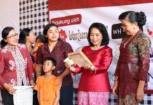 Ny Putri Koster Terima Penghargaan Perempuan Inspiratif Tokoh 2019