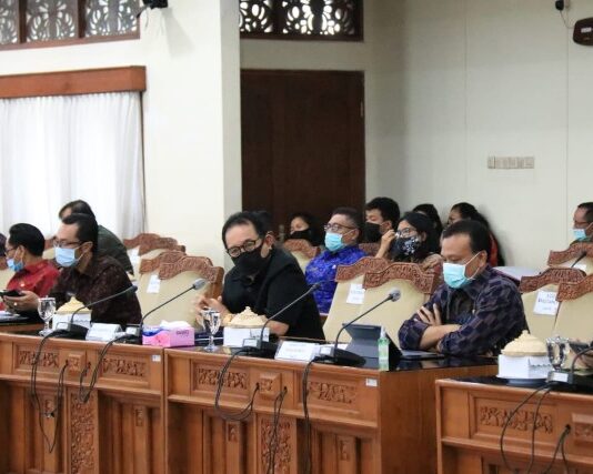 Dalami Tiga Ranperda, Dewan Gelar Rapat Kerja Gabungan dengan Eksekutif