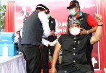 Pastikan Aman, Bupati Pejabat Pertama Penerima Vaksin Covid-19 di Badung