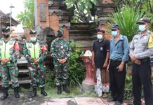 Dandim Klungkung Serahkan 1 Unit Wastafel Siap Pakai