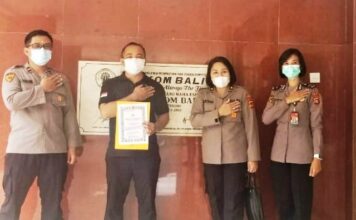 Polda Bali Berikan Sertifikat Penghargaan ke ITB STIKOM Bali dalam Proses Penerimaan Anggota Polri