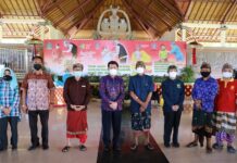 Bupati Klungkung Hadiri Vaksinansi Masal