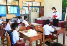 Hari Pertama Pembelajaran Tatap Muka, Siswa Antusias Ke Sekolah
