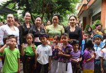 Bunda Paud Kota Denpasar Serahkan 719 Kartu Identitas Anak