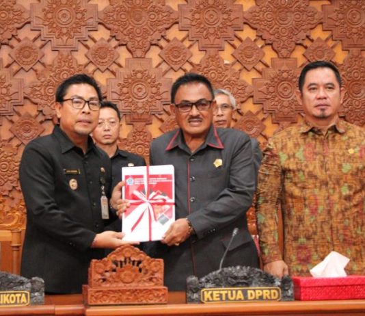 Walikota Denpasar Sampaikan 3 Usulan Raperda di Pembukaan Sidang Paripurna DPRD Kota Denpasar