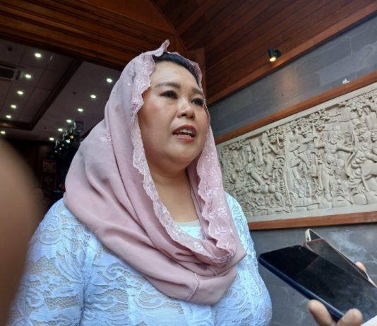 Indonesia Masuk 10 Besar Penyumbang Sampah Plastik, Yenny Wahid Dukung Larangan AMDK di Bali