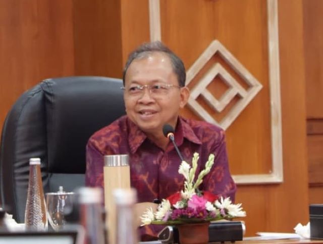 Gubernur Bali Wayan Koster