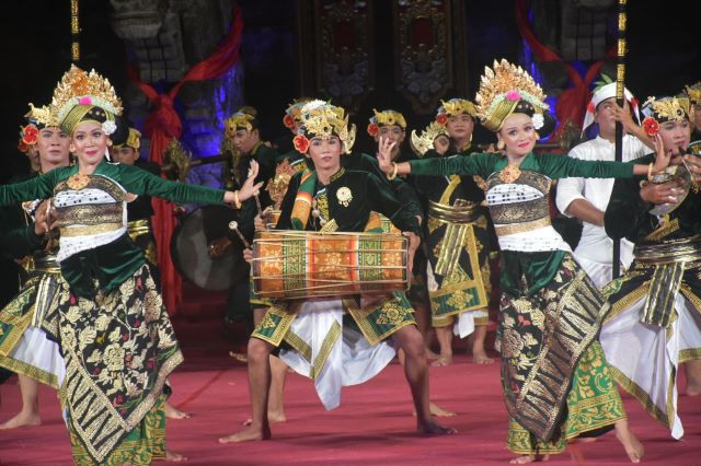 WhatsApp Image 2025-10-15 at 18.03.02_78bba910