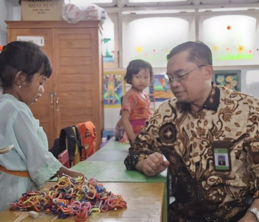 Dirjen PAUD dan Dikdasmen Sidak 4 Sekolah di Bali, Pantau Tes Kemampuan Akademik dan Digitalisasi
