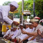 Rahina Purnama Kelima, Bupati Klungkung Satria Muspayang Karya di Lima Pura