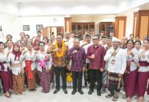 Walikota Jaya Negara Dampingi Menkum RI Tinjau Posbankum Desa Dauh Puri Kaja