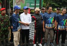 Wawali Denpasar Lepas Jalan Sehat Milad Muhammadiyah ke-113, Gemakan Toleransi dan Kerukunan