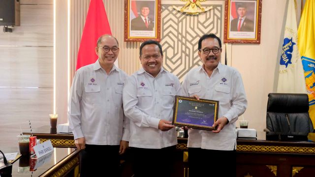 Primakara Terima Penghargaan PHRI Bali