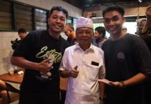 Tumpek Klurut, Gubernur Koster Traktir Kopi dan Be Guling, Anak Muda Bali Antusias