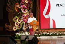 Koster Minta Pejabat Bali Tancap Gas, Soroti Pungutan Wisatawan Asing dan Target Pembangunan